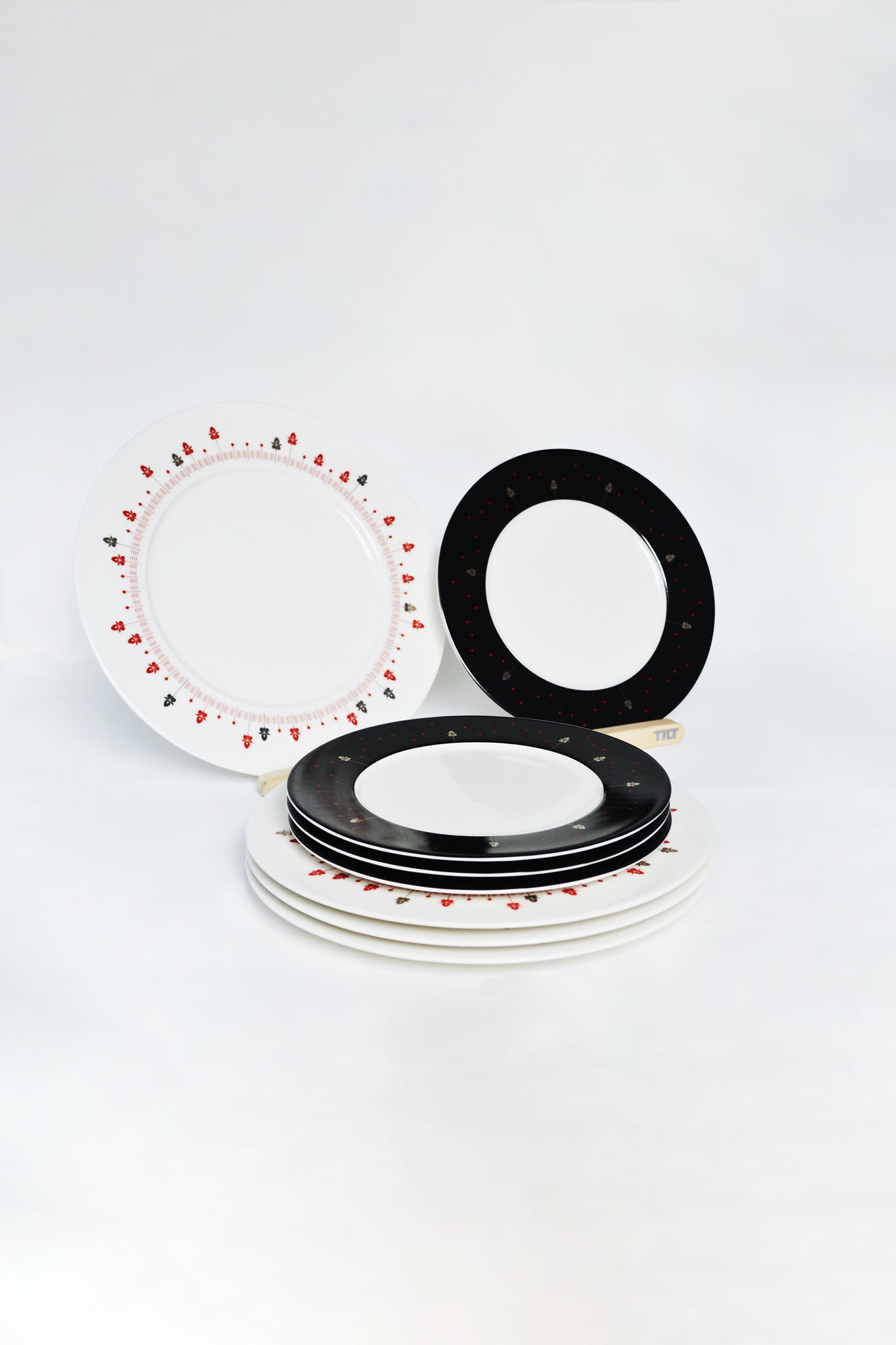 Hyacinth Dinnerware - Set of 4